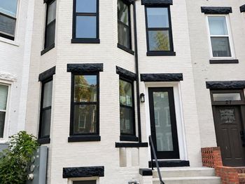 29 Todd Place NE