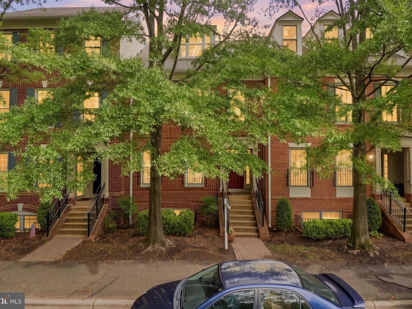 707 Massey Lane B, Alexandria VA 22314