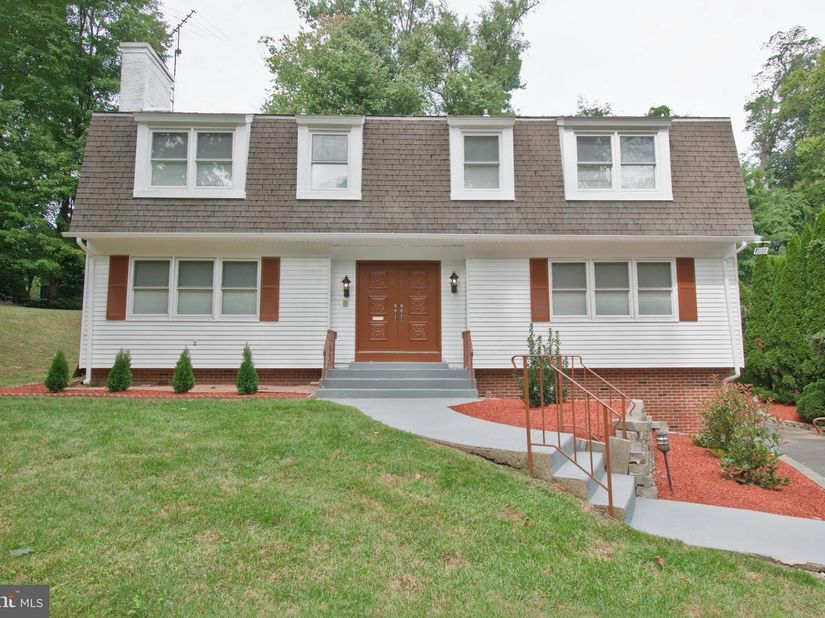 934 Tookany Creek Parkway, Cheltenham PA 19012