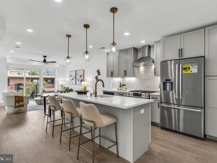 1201 N Quinn Street 203, Arlington VA 22209
