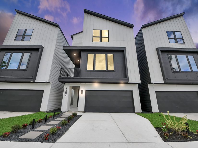 2204 Carr Street, Houston TX 77026