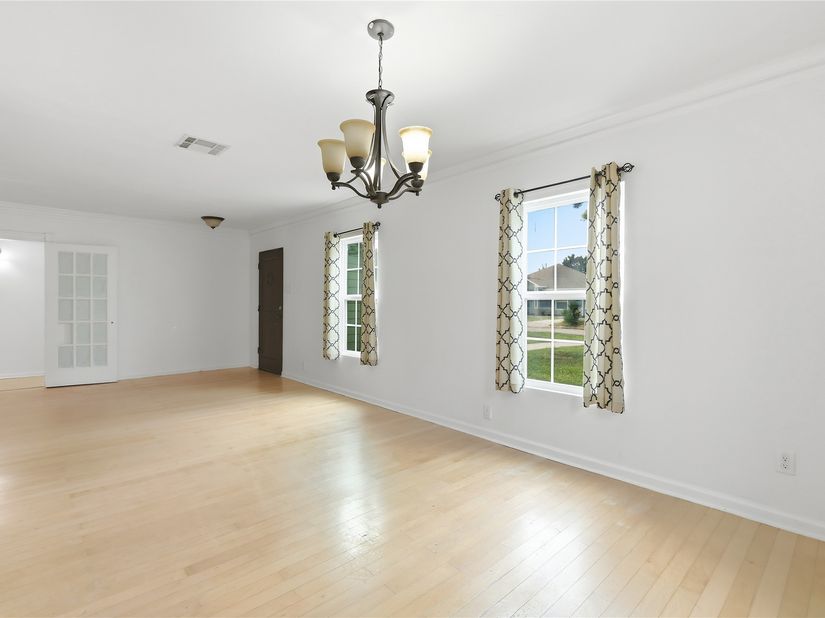 3855 Arbor Street, Houston TX 77004