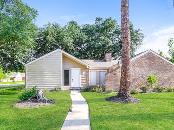 6222 Maywood Forest Drive
