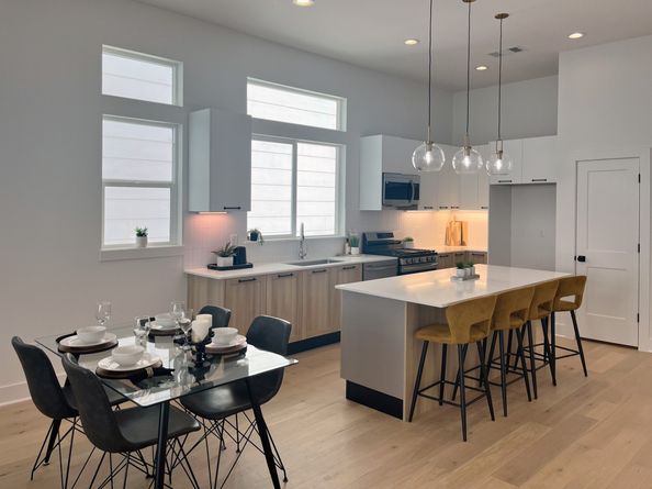 303 Marcella Street F, Houston TX 77091