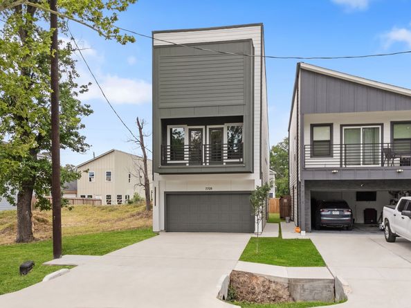 7709 Willow Street, Houston TX 77088