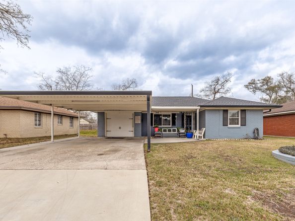 9101 NE Homewood Lane NE, Houston TX 77078