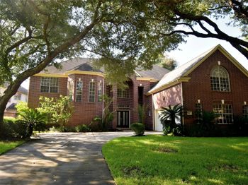 16 Treverstone Court