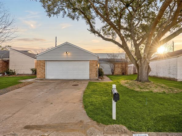 4402 Hickory Grove Drive, Houston TX 77084