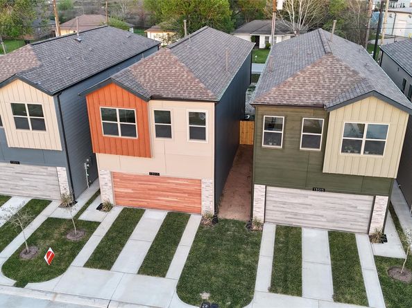 2812 Peacock Green Way, Houston TX 77047