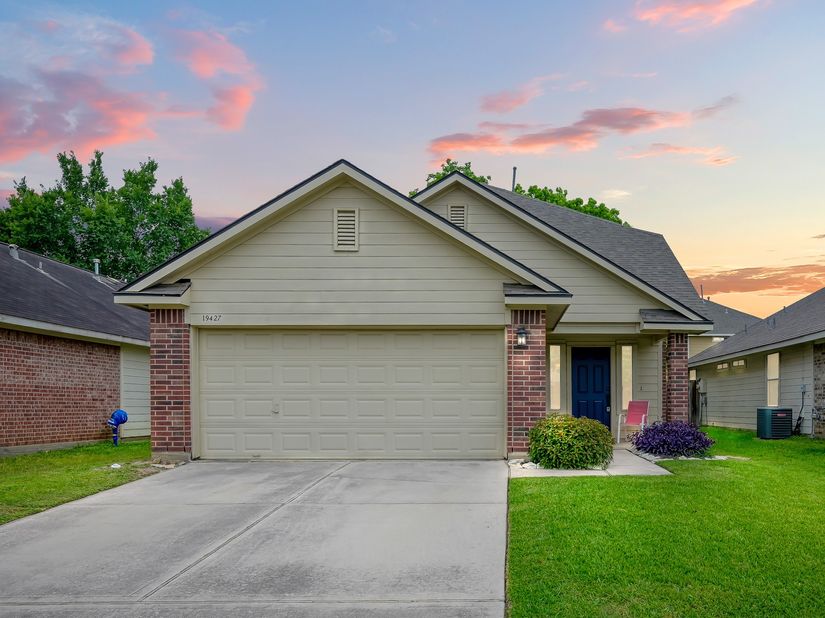 19427 Ambrosia Falls Drive, Tomball TX 77375