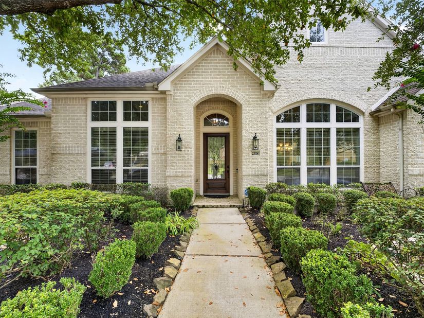 2318 Spring Lake Park Lane, Spring TX 77386