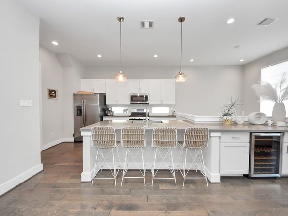 5619 Kansas Street B, Houston TX 77007