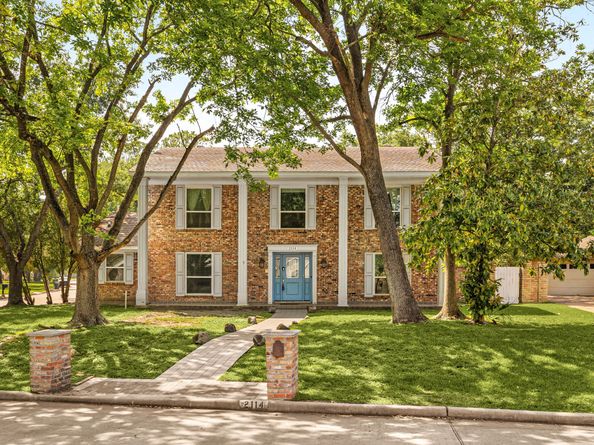 2114 Briargreen Drive, Houston TX 77077