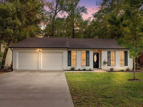 55 Dew Fall Court, The Woodlands TX 77380