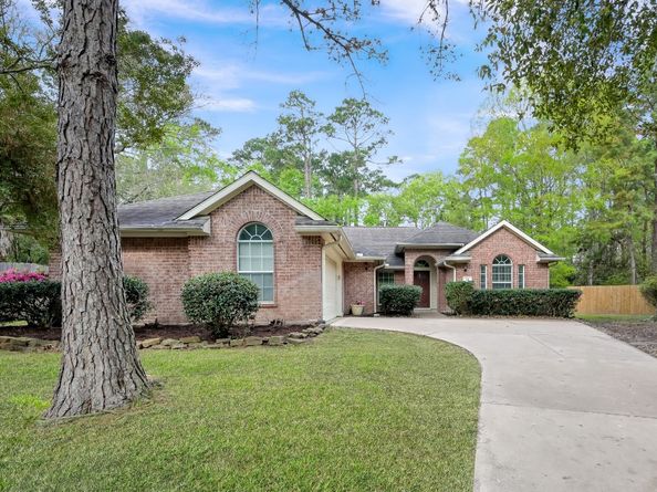 14 Bay Chapel Court, The Woodlands TX 77385