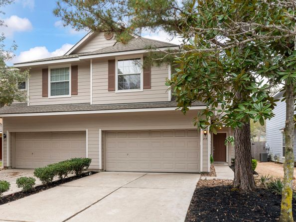 215 W Stedhill Loop, The Woodlands TX 77384