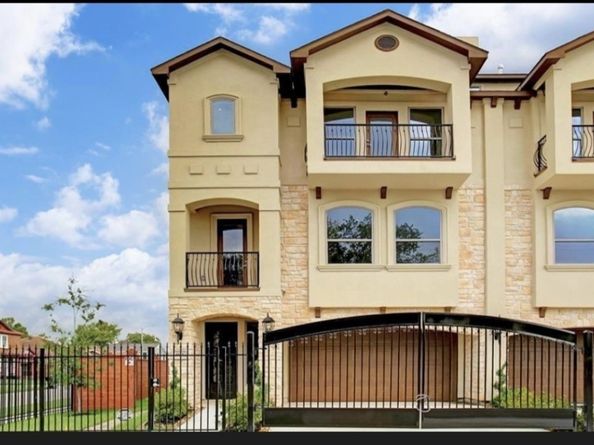 3912 Ennis Street, Houston TX 77004