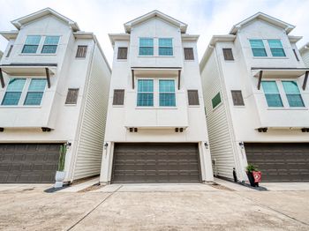 2051 Sherwood Forest Street