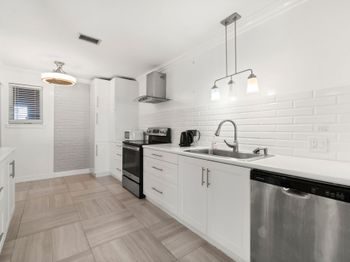 2824 Briarhurst Drive