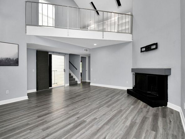 9809 Richmond Avenue B13, Houston TX 77042