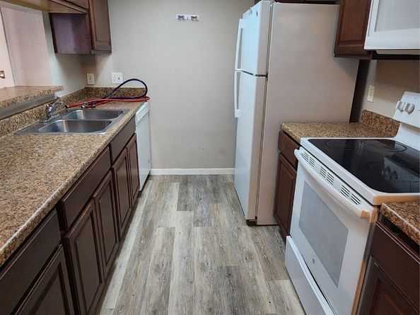 2818 S Bartell Drive 7, Houston TX 77054