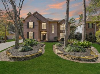 62 N Goldenvine Circle