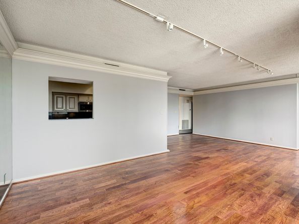 15 Greenway Plaza 14D, Houston TX 77046