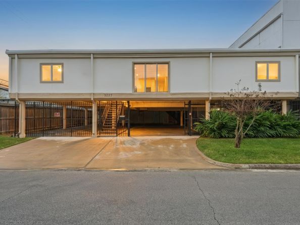 3227 Audley Street, Houston TX 77098