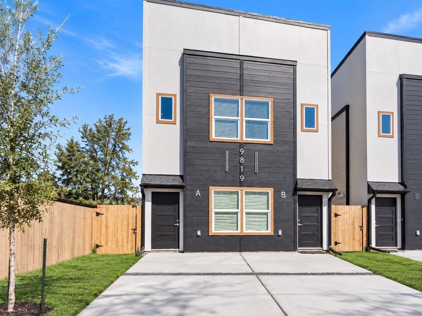 9819 Turnbow AB, Houston TX 77029