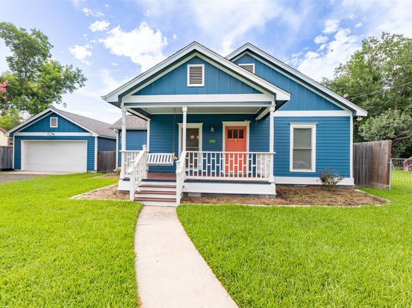 817 Gale Street, Houston TX 77009