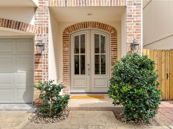 5634 Kiam Street C, Houston TX 77007