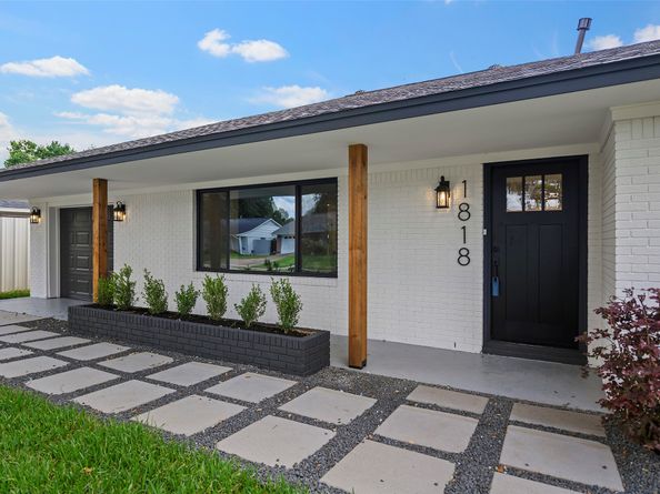 1818 Watercrest Drive, Houston TX 77008