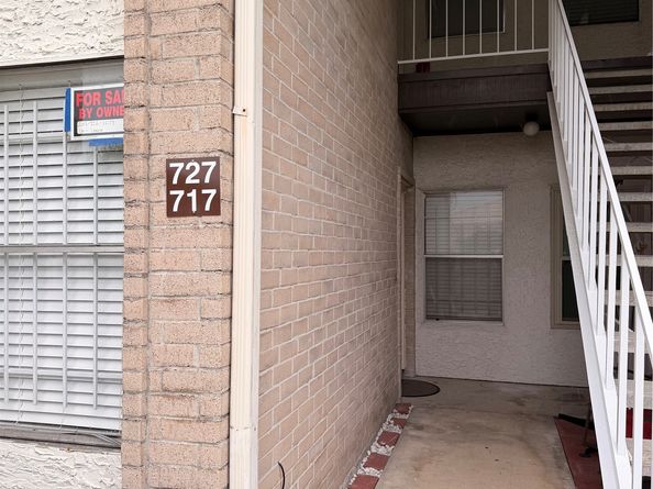 2011 Spenwick Drive 717, Houston TX 77055