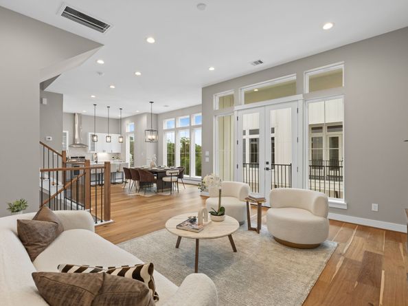 1193 W 19th Street, Houston TX 77008