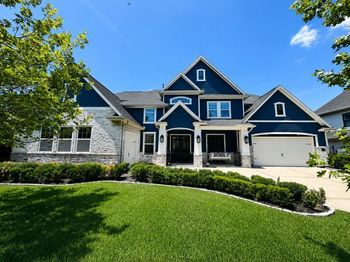 15 Quiet Mead Place