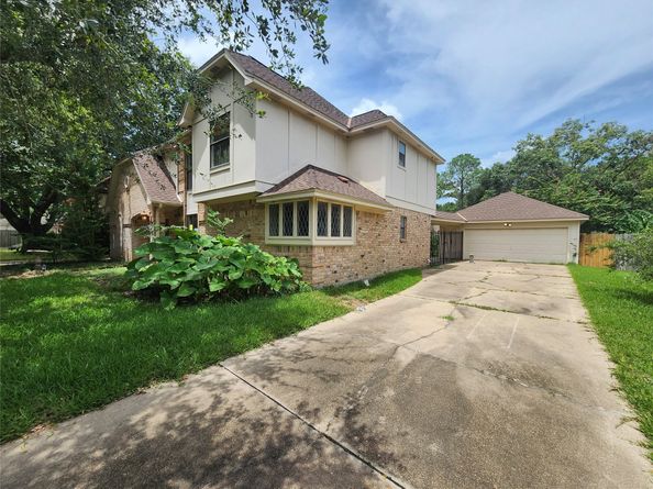 15714 Woodcroft Drive, Houston TX 77095