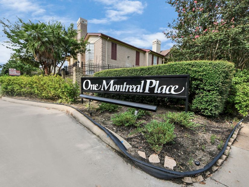 2120 El Paseo Street 405, Houston TX 77054