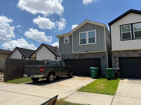7320 Avenue J, Houston TX 77011