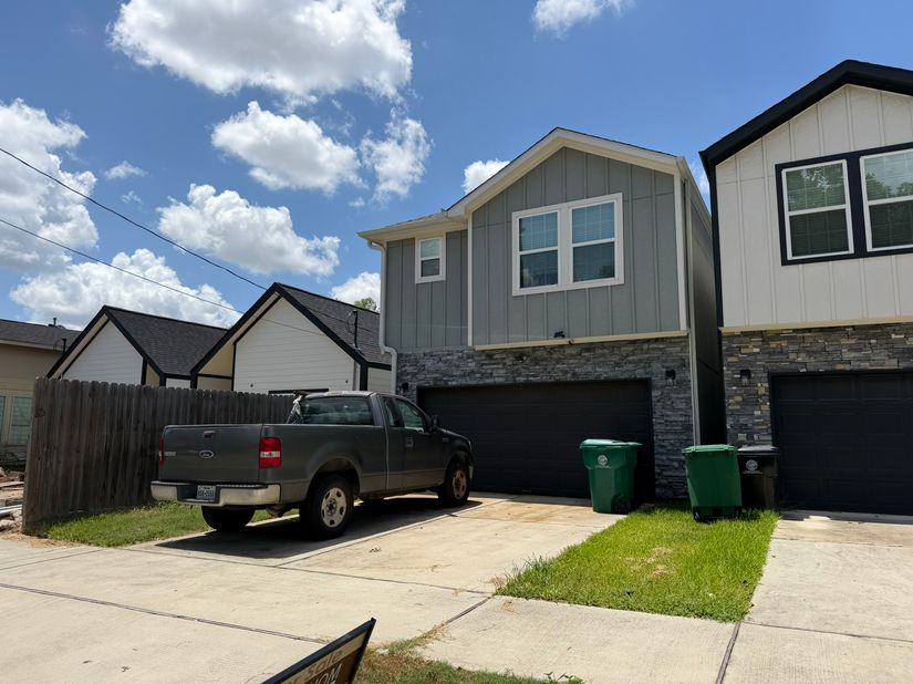 7320 Avenue J, Houston TX 77011