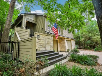 34 Highbush Court
