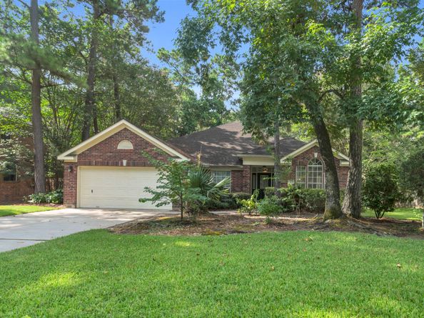 67 E Sterling Pond Circle, The Woodlands TX 77382