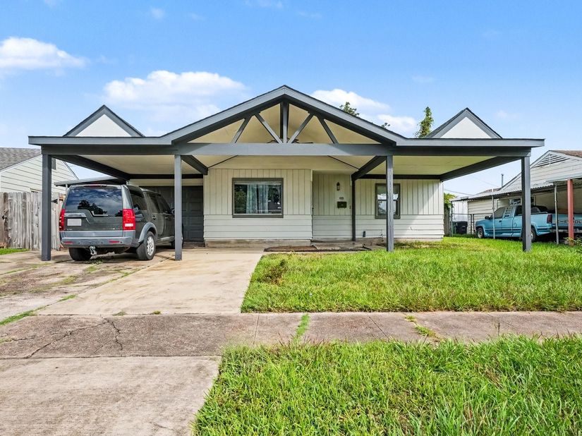 12453 Dorwayne Court, Houston TX 77015