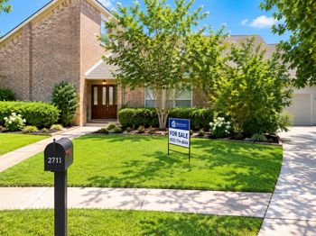 2127 Manor Green Drive