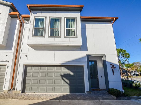 9577 Neuens Road F, Houston TX 77080