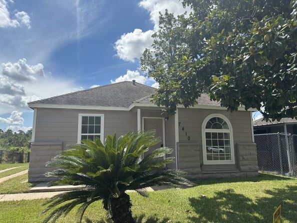 7410 Dallas Street, Houston TX 77011