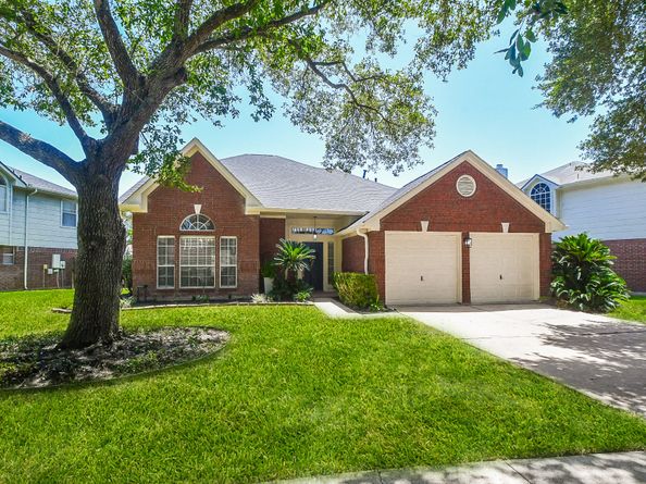 4211 W Meadows Drive, Sugar Land TX 77479