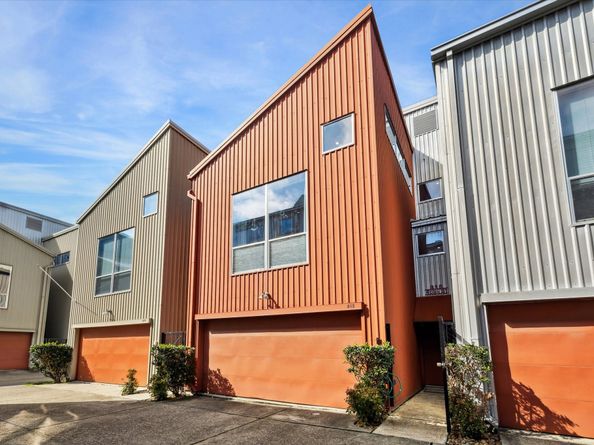 815 Robin Street, Houston TX 77019