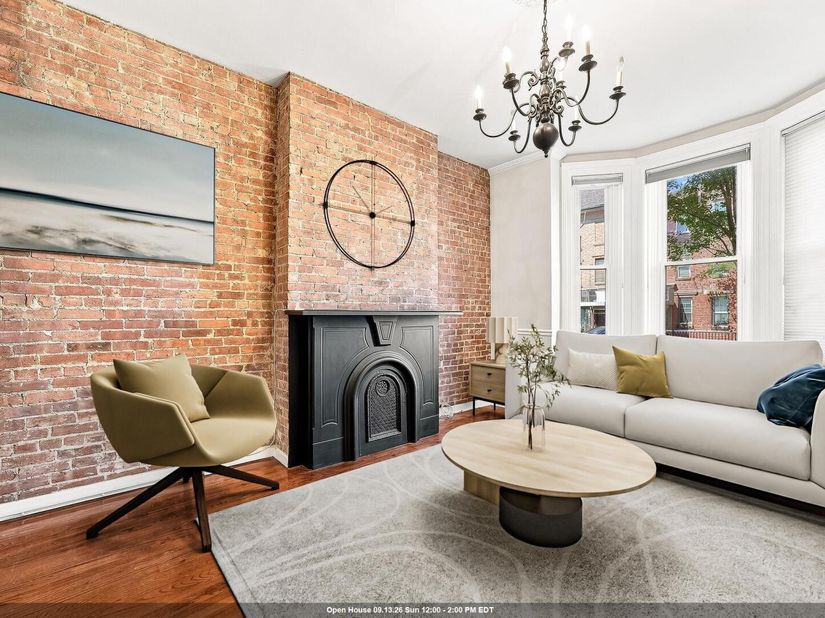 813 Washington St 1R, Hoboken NJ 07030