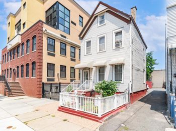 186 Culver Ave