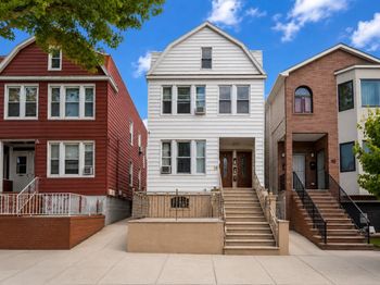 18 Stevens Ave